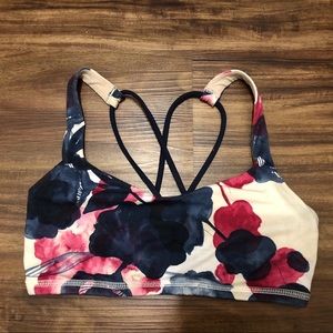 Lululemon free to be bra size 2
